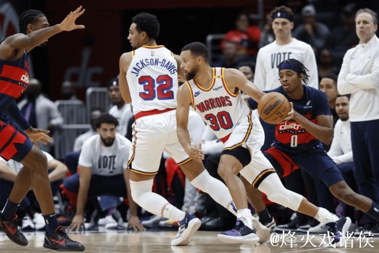 库里复出24分普尔空砍24分 勇士力克奇才4连胜